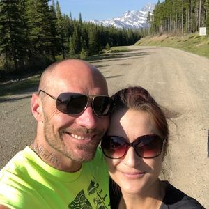 Meet your Posher, Joni